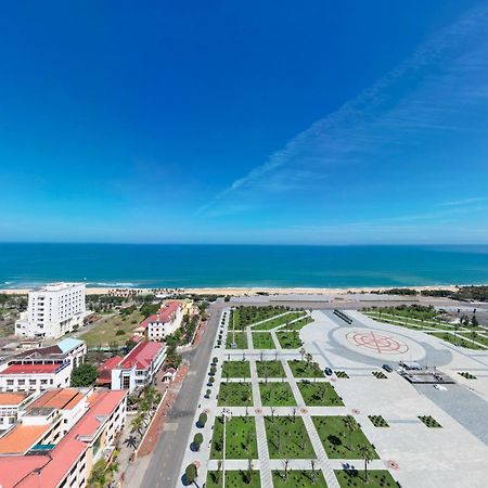 Wink Hotel Tuy Hoa Beach - 24Hrs Stay & Rooftop Pool Bar Buitenkant foto