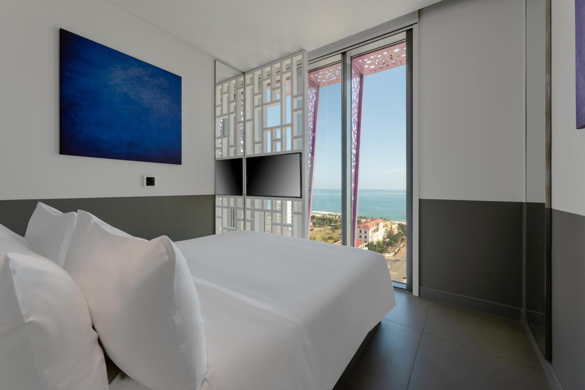Wink Hotel Tuy Hoa Beach - 24Hrs Stay & Rooftop Pool Bar Buitenkant foto