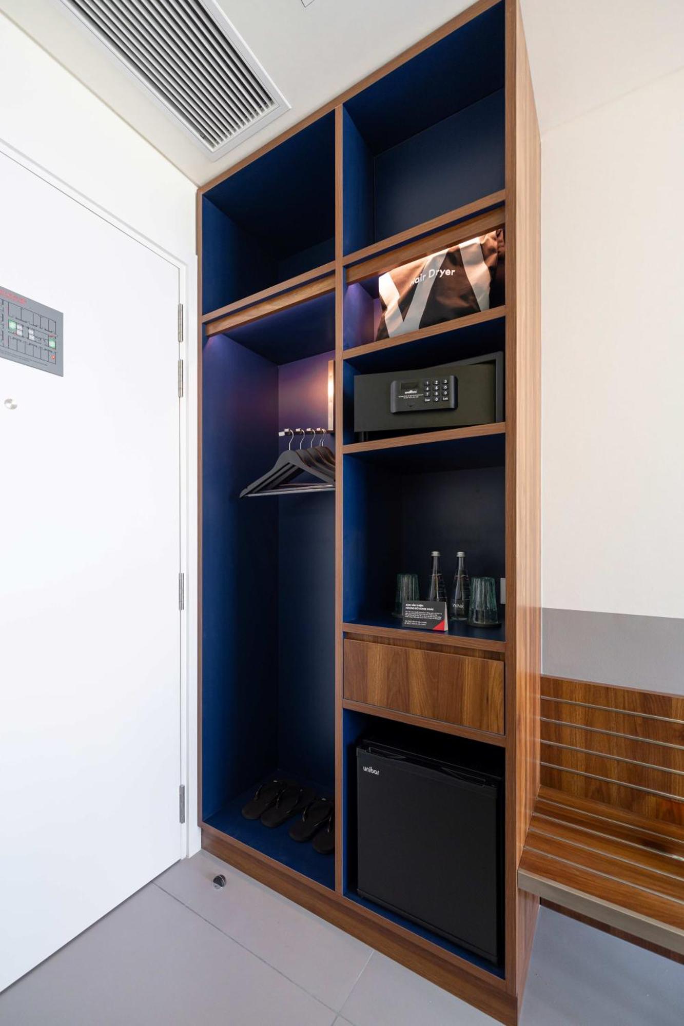 Wink Hotel Tuy Hoa Beach - 24Hrs Stay & Rooftop Pool Bar Buitenkant foto
