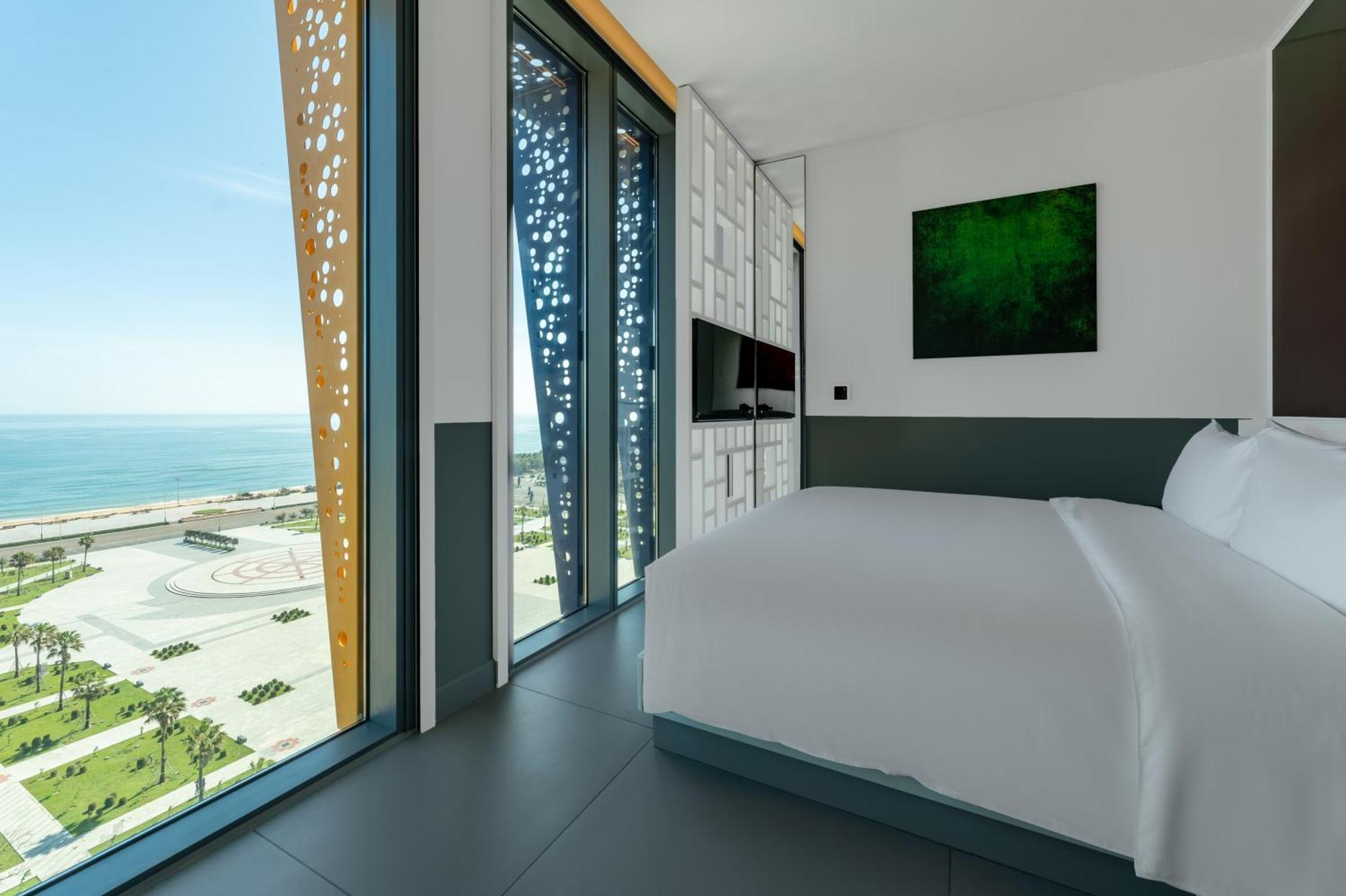 Wink Hotel Tuy Hoa Beach - 24Hrs Stay & Rooftop Pool Bar Buitenkant foto